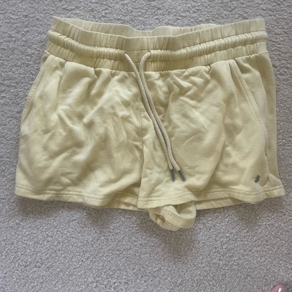 Roxy women’s Medium Yellow fleece shorts